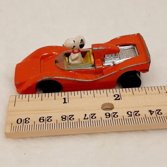 Vintage Peanuts Gang Snoopy In A Red Race Car Aviva 1958 Japan Die Cast - Picture 7 of 16